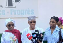 Distinction : Le journal l’Essentiel recompense l’ancien ministre Alpha Ousmane Diallo