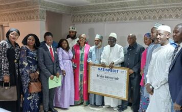 Guinée : Les collaborateurs du Dr. Koureissy Condé célèbrent ses succès à la tête de l’ONASUR-E