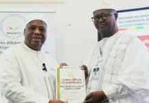 LA CONFIANCE RENOUVELÉE À DR. MORISANDA KOUYATÉ : L’ambassadeur Aboubacar Sylla s’exprime !