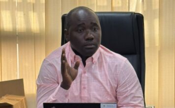 Électricité à Kaloum : Rigueur, terrain et engagement, la méthode gagnante d’Aboubacar Dje Djénabou Sylla